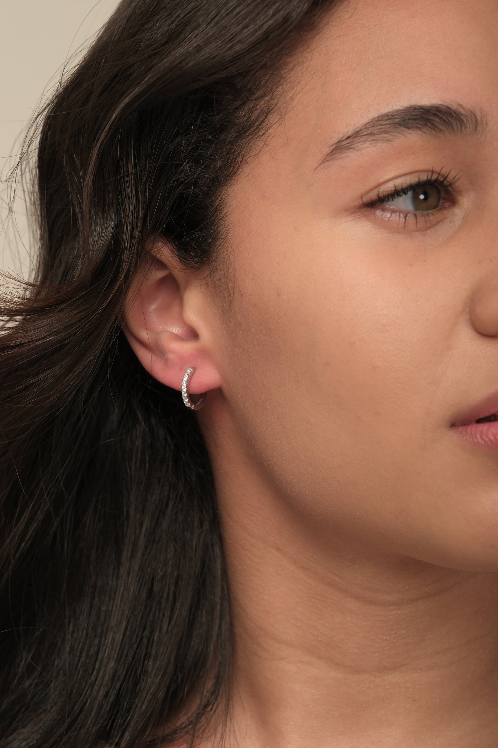 Brinco Eclipse Cravejado