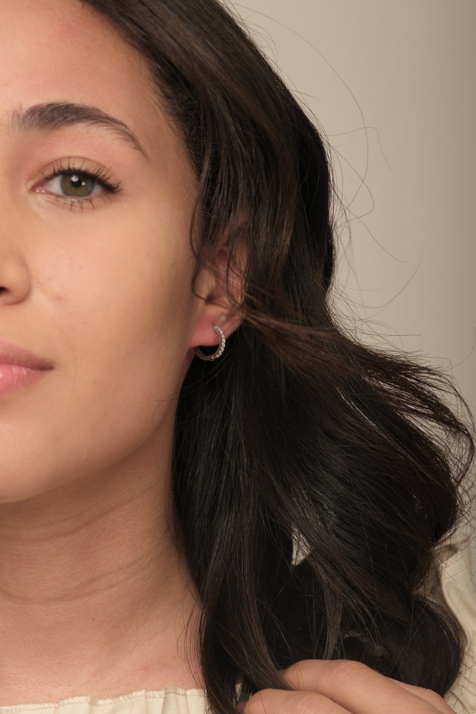 Brinco Eclipse Cravejado